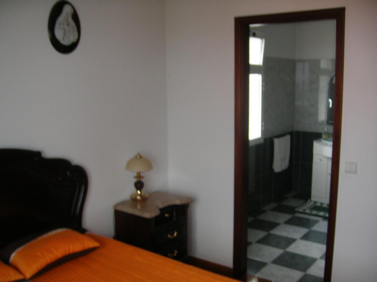 Residencia Ana Piso Um 1 Hotel ซานตาครูซ ภายนอก รูปภาพ