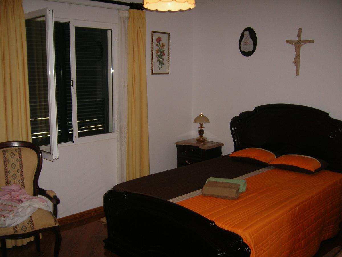 Residencia Ana Piso Um 1 Hotel ซานตาครูซ ภายนอก รูปภาพ